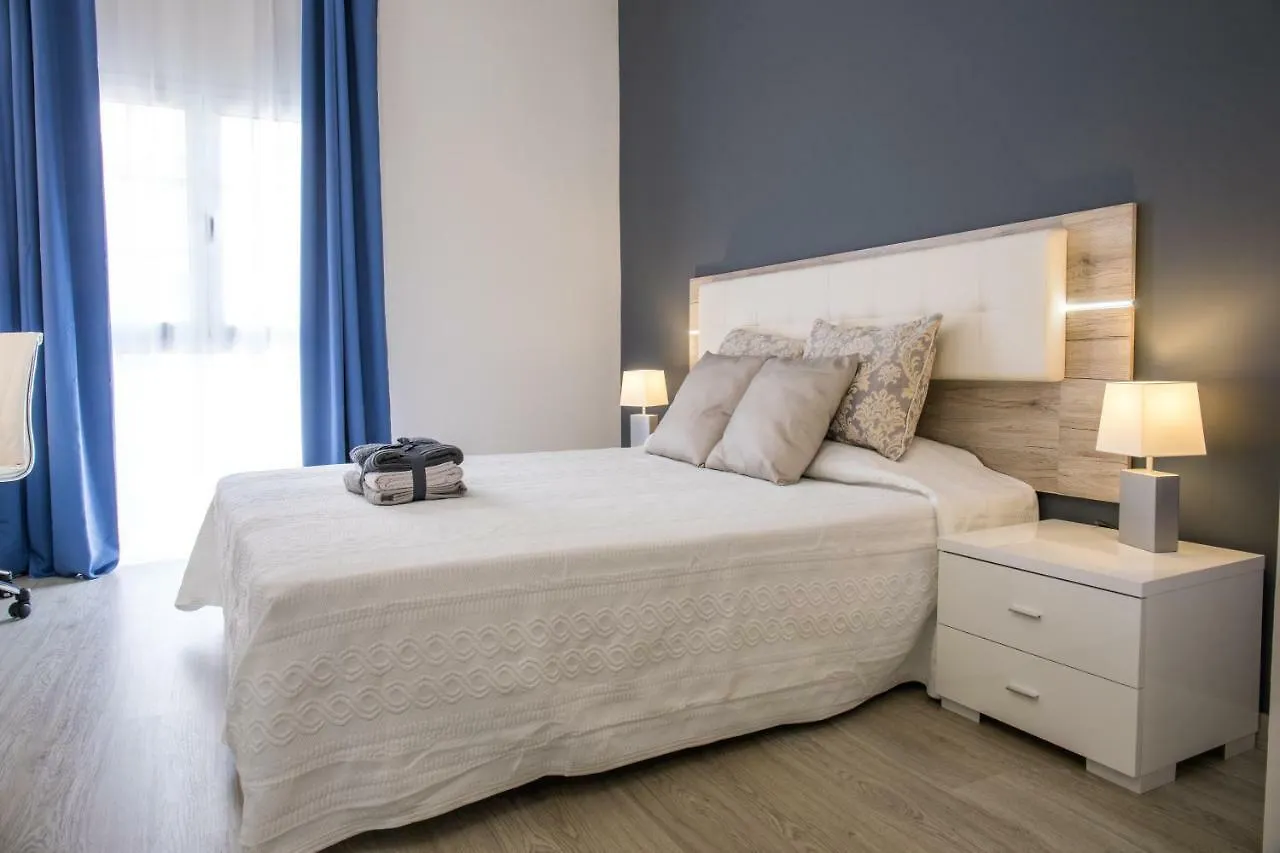 Cozy Apartment Las Canteras contacts